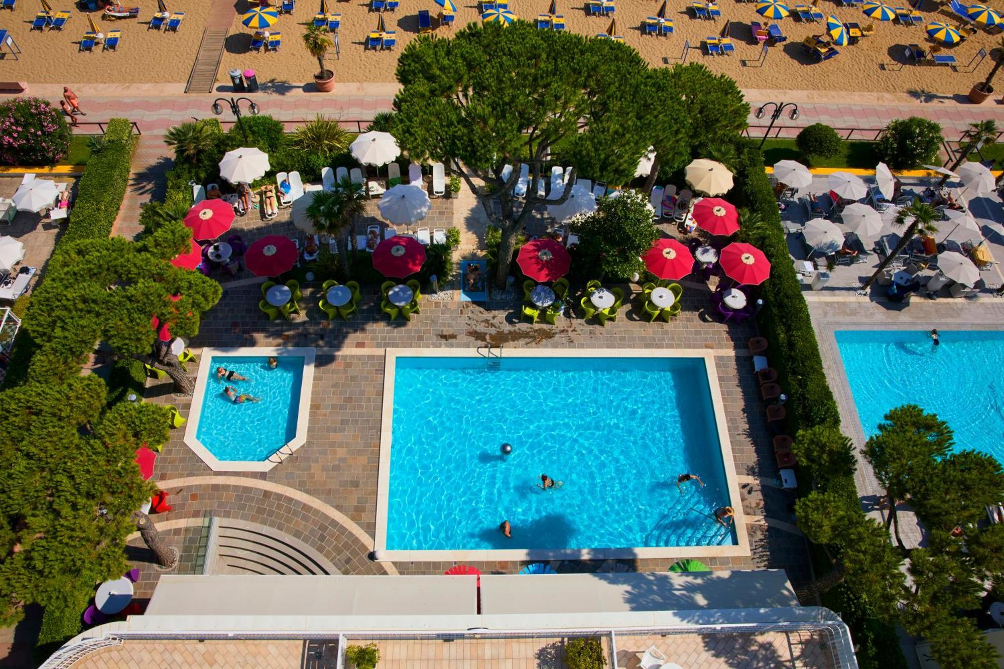 Termini Beach Hotel & Suites Lido di Jesolo Exterior foto